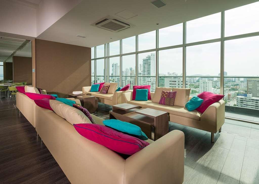 Готель Hampton By Hilton Cartagena Ресторан фото