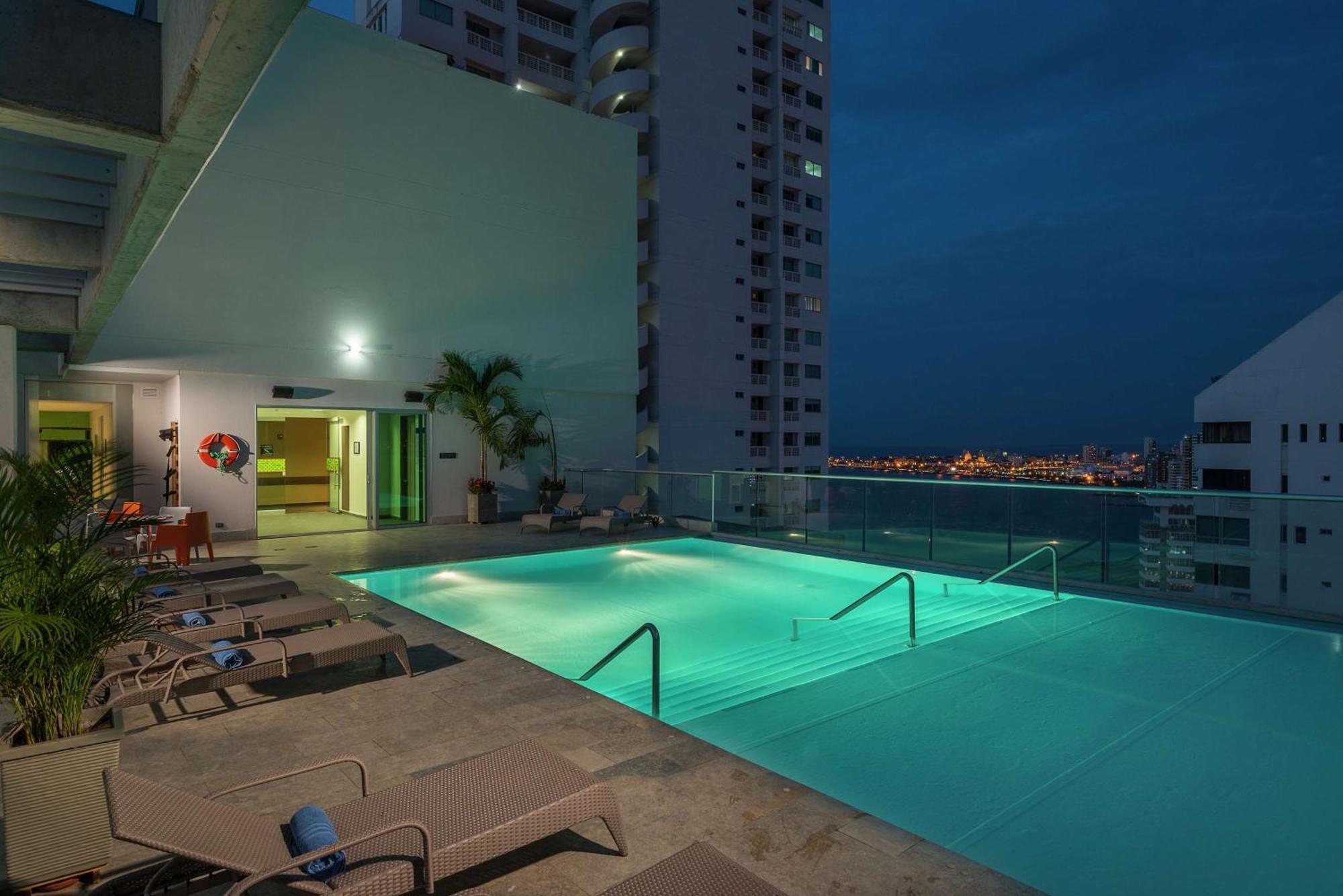 Готель Hampton By Hilton Cartagena Екстер'єр фото