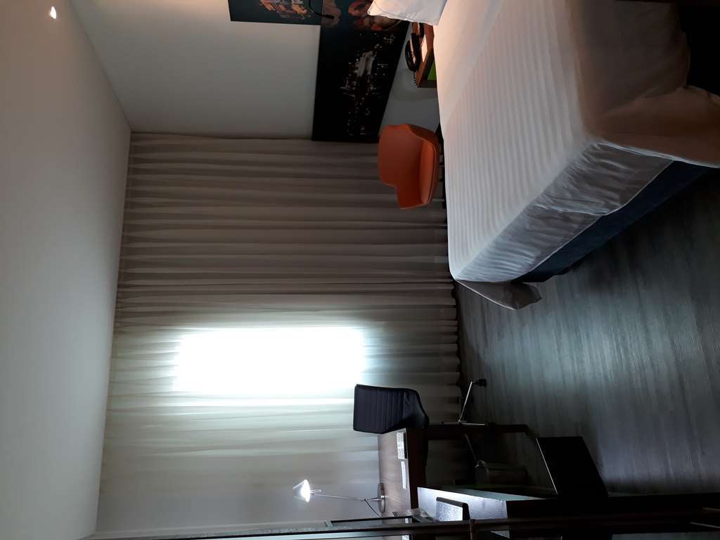 Готель Hampton By Hilton Cartagena Номер фото